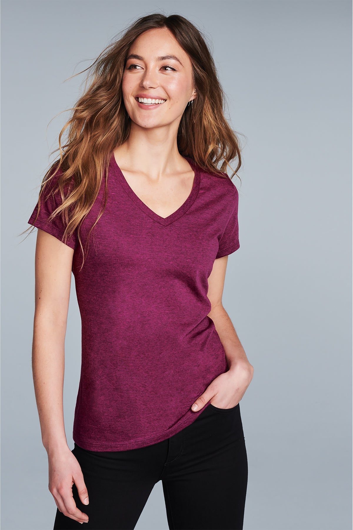 DM1190L-2 District ® Women’s Perfect Blend ® V-Neck Tee